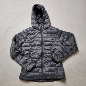 Amazon Essentials Lightweight Water-Resistant Packable Puffer Coat, Medium